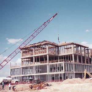 TAMIU Construction