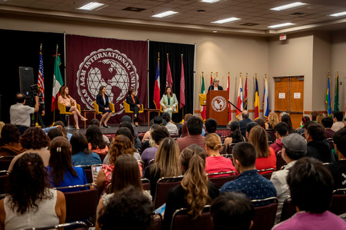 Womens Event Full room 