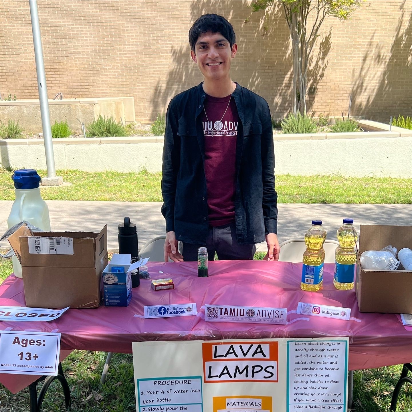 Daniel's table at Discover TAMIU 22