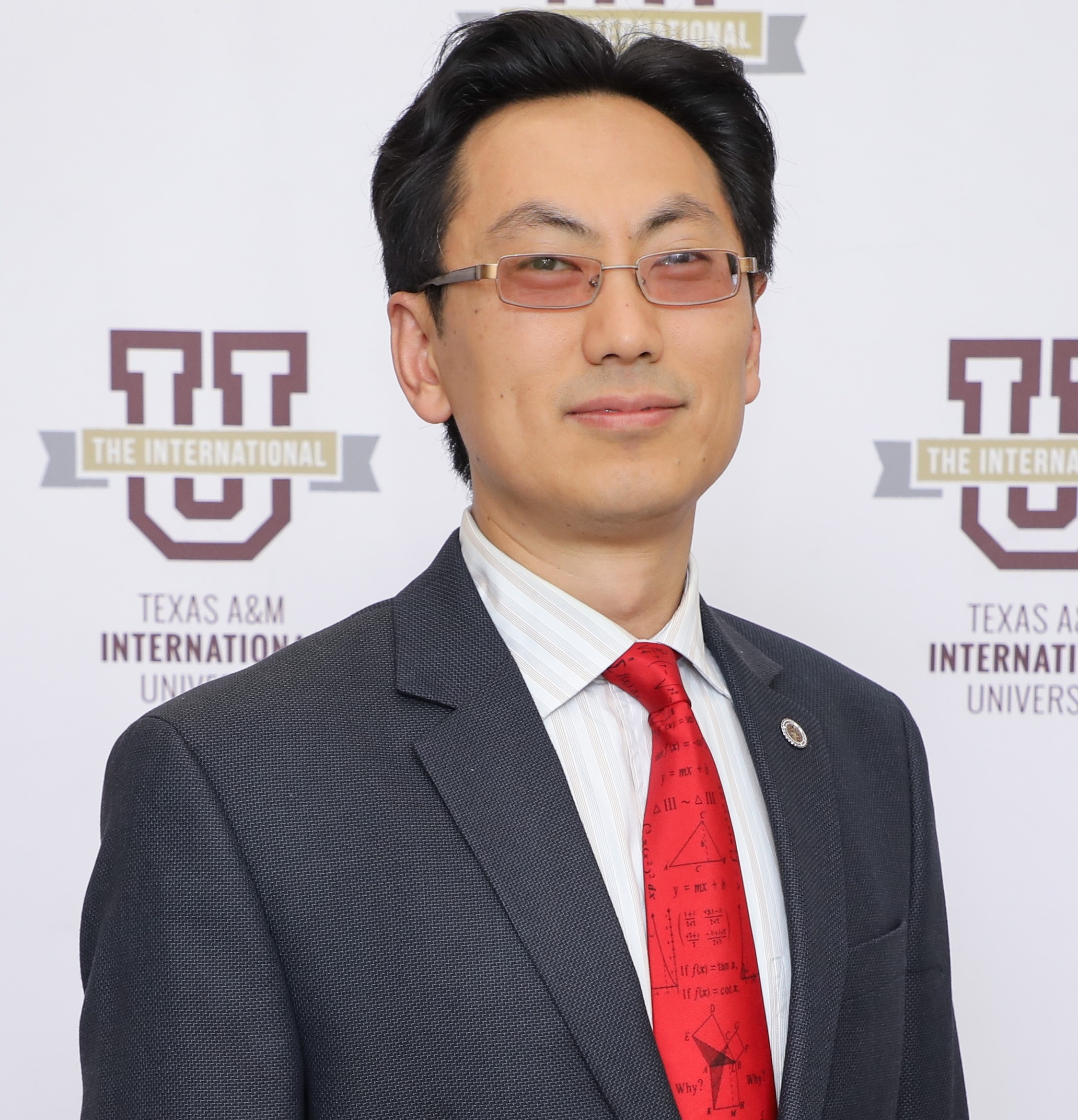 Dr. Runchang Lin