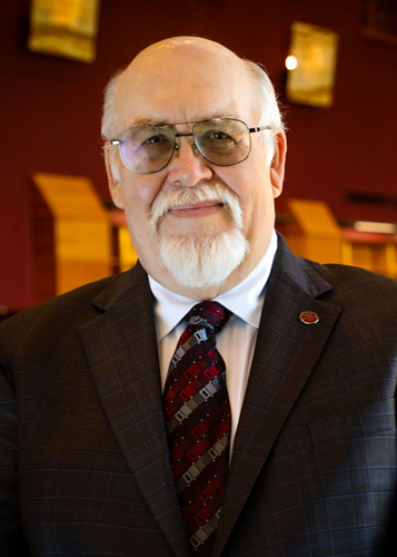 TAMIU President Arenaz