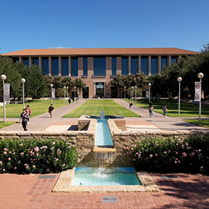 TAMIU Fountain