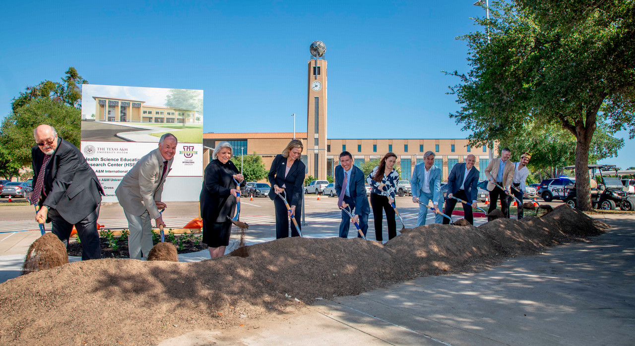 New TAMIU Construction