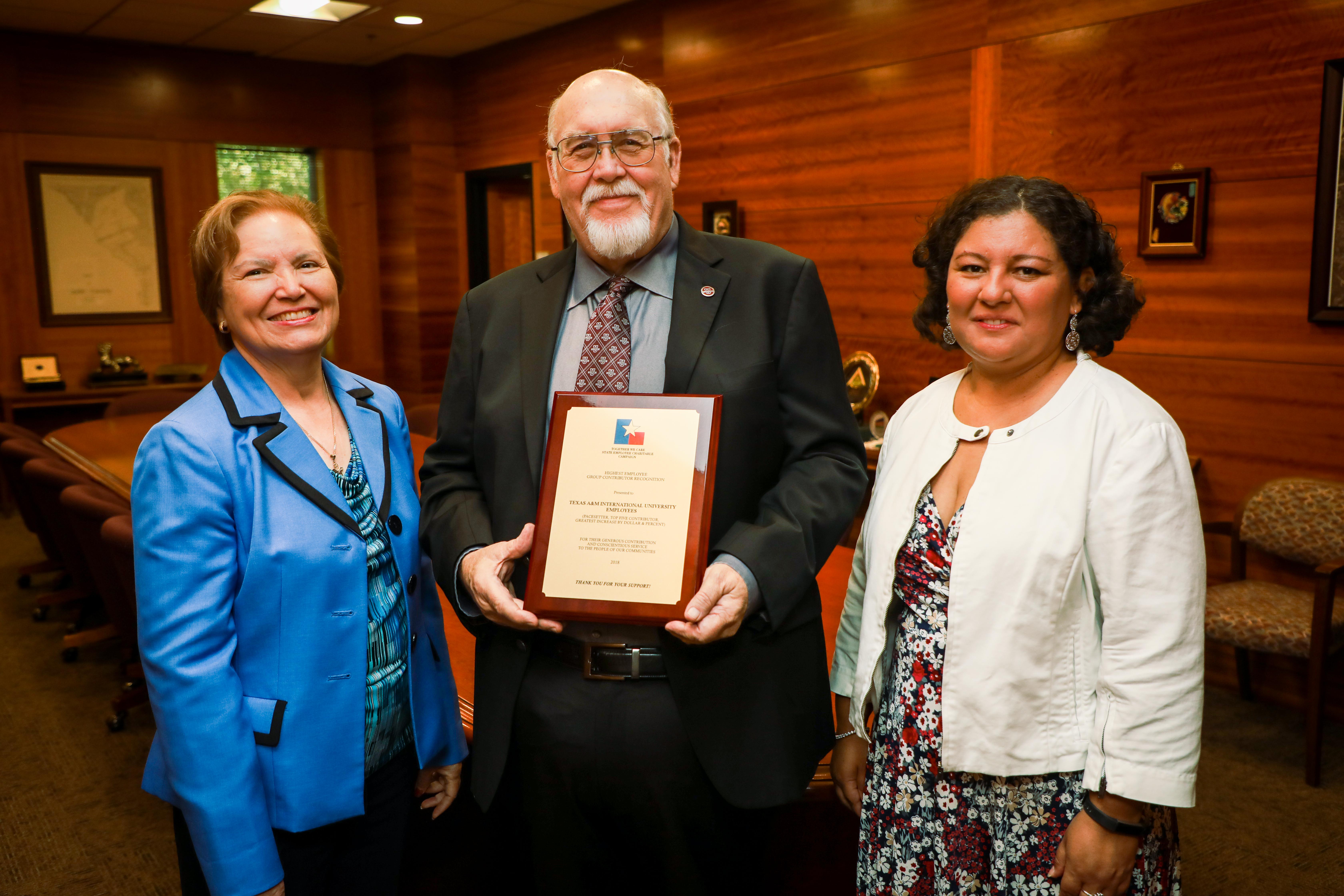 TAMIU SECC Award Recipient