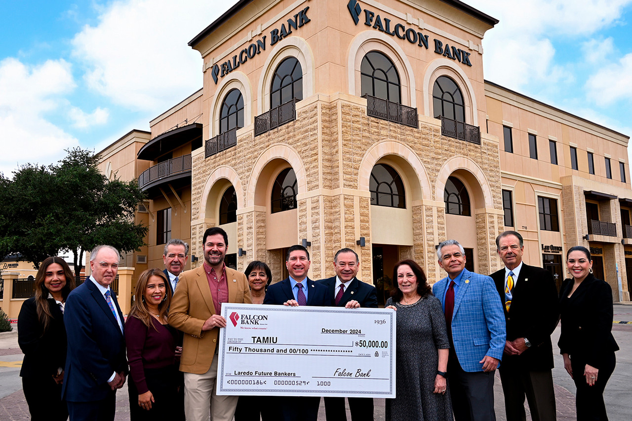 Group photo of Falcon Bank donation to TAMIU Banking Academy