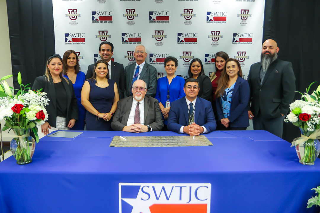 Signing Ceremony TAMIU-SWTJC